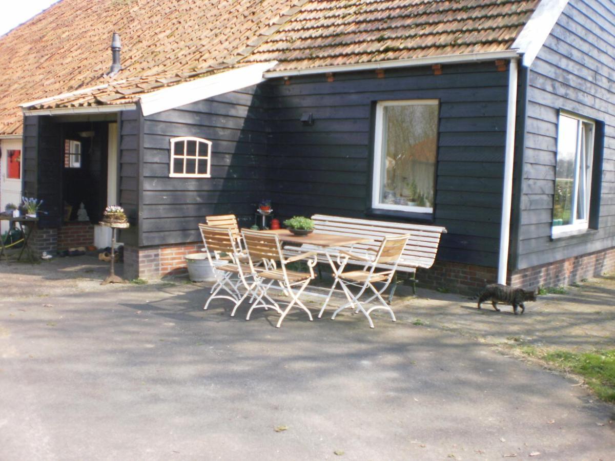 boerderijkamer Korenbloem Onstwedde Buitenkant foto