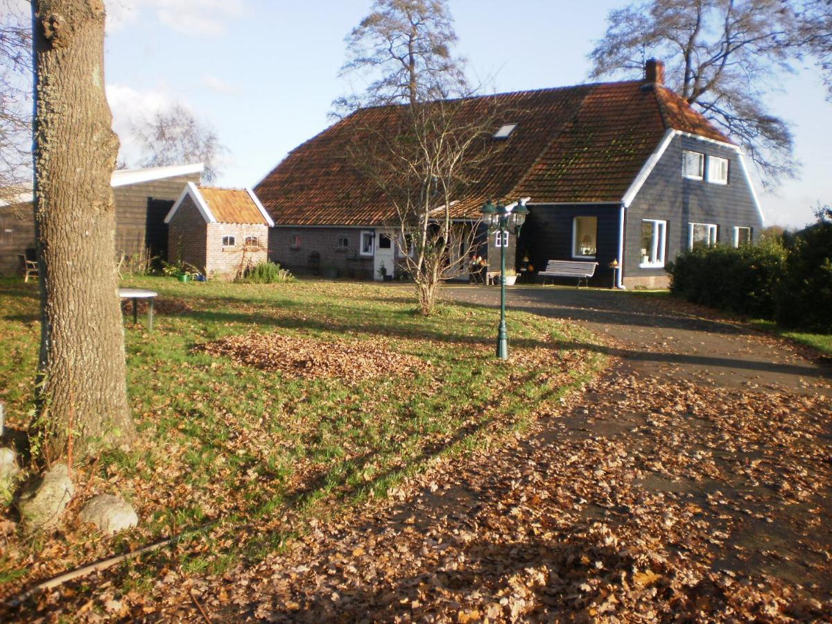 boerderijkamer Korenbloem Onstwedde Buitenkant foto