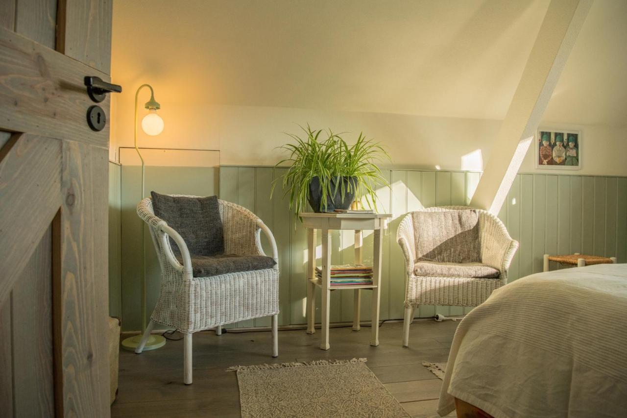 boerderijkamer Korenbloem Onstwedde Buitenkant foto